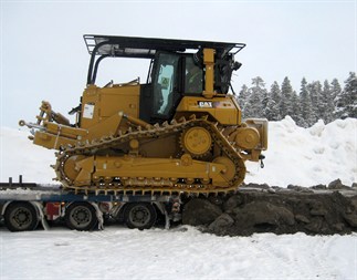 cat_unloading_323x253